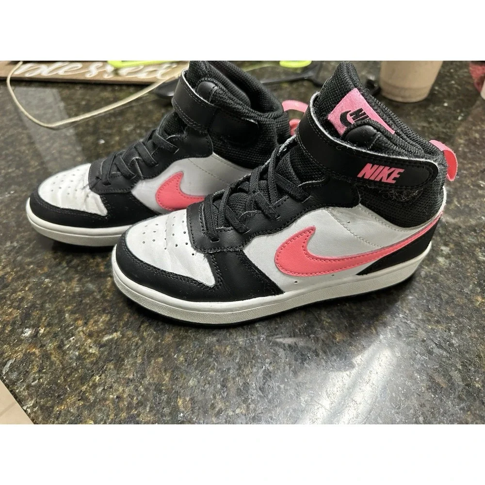 Nike Court Borough Mid Kids Sneaker. Size - 2y